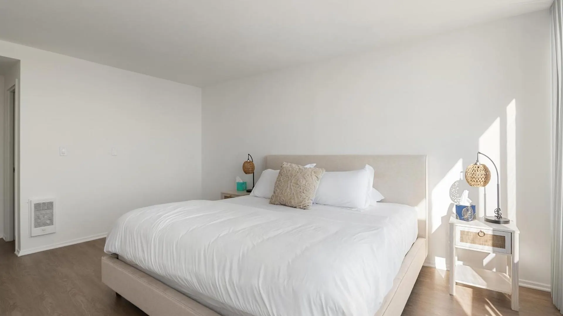 Santa Monica Escape Your Haven Of Relaxation Los Angeles Apartment