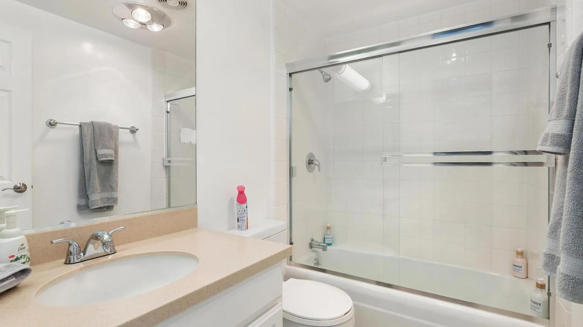 Apartment Santa Monica Escape Your Haven Of Relaxation Los Angeles United States